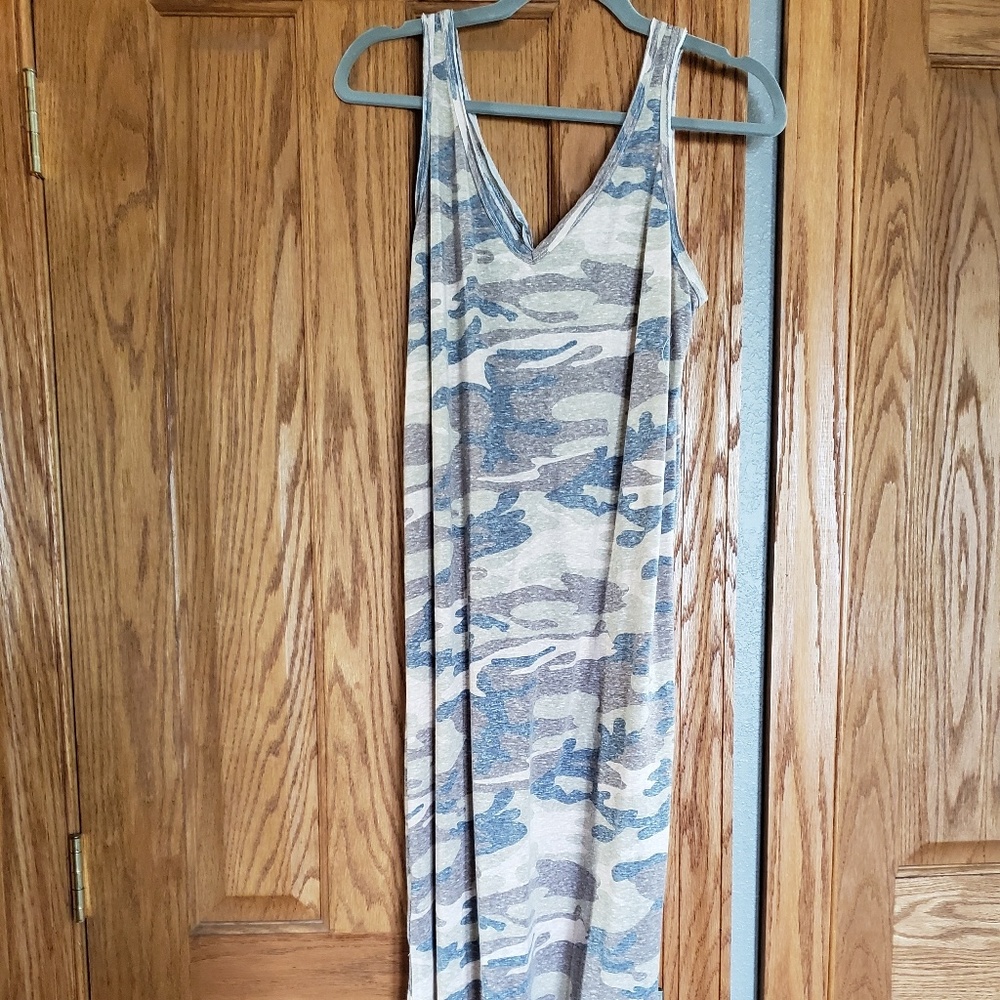 Boutique Camo dress, size L/XL